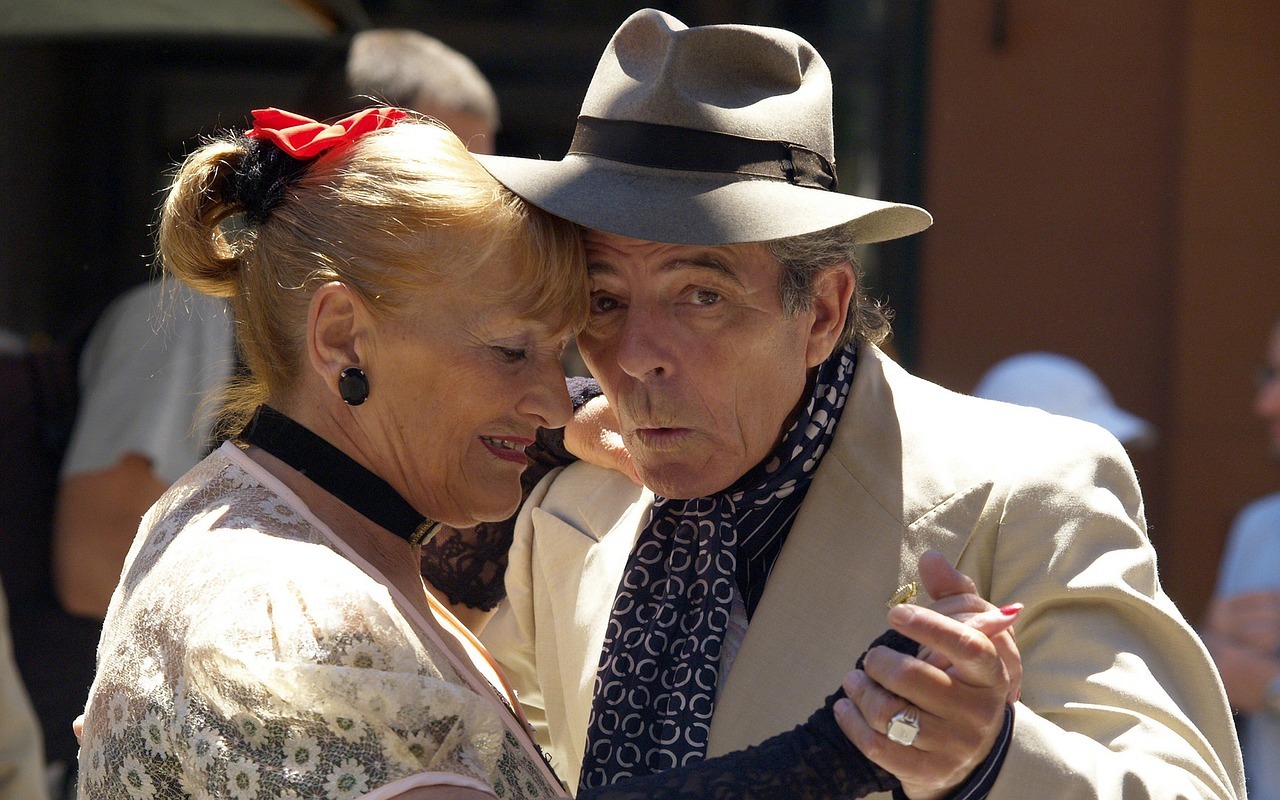 Tango dancers, Buenos Aires